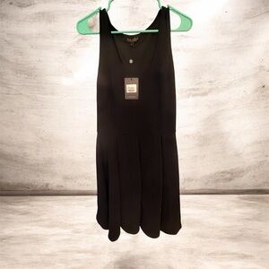 White Mark Black Sleeveless Scallop Hem Dress – Size Large – NWT